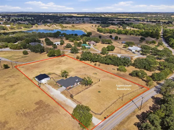 2978 Harwell Lake Rd, Weatherford, TX 76088