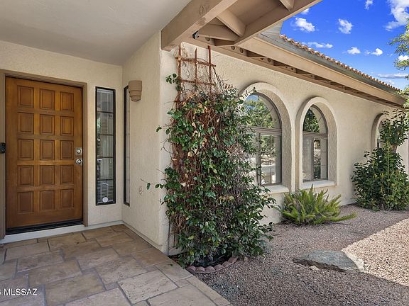 3rd image of 5651 N Placita Favorita