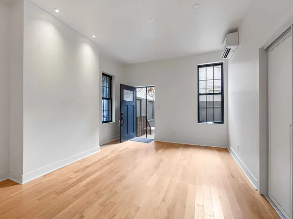 152 North 10th Street image 3 of 9