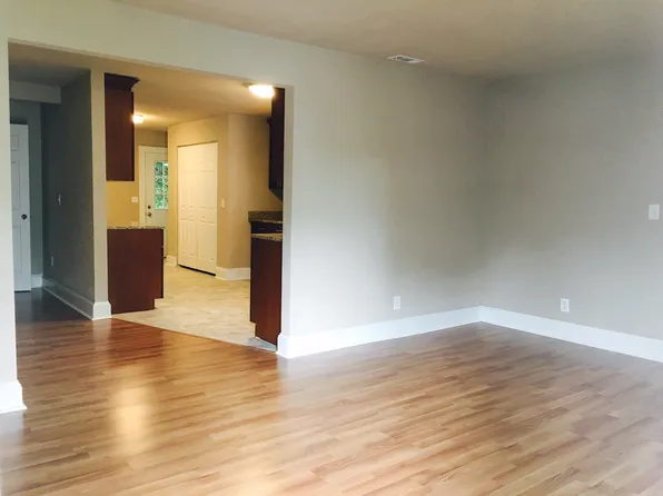 8267 Chesapeake Blvd, Norfolk, VA 23518