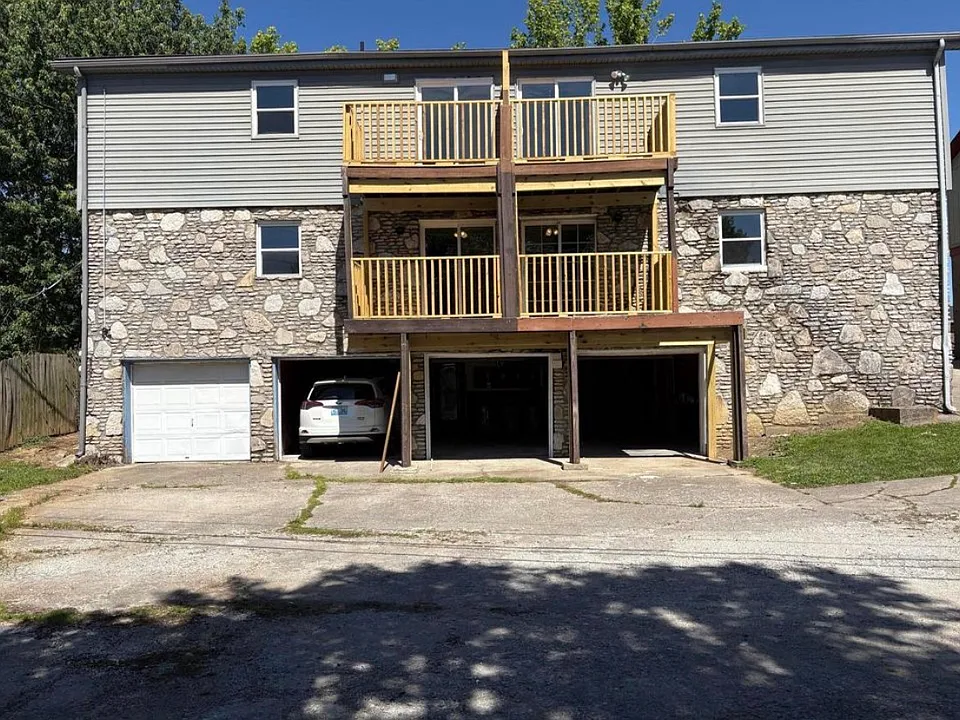 2828 Yellowstone Pkwy #1