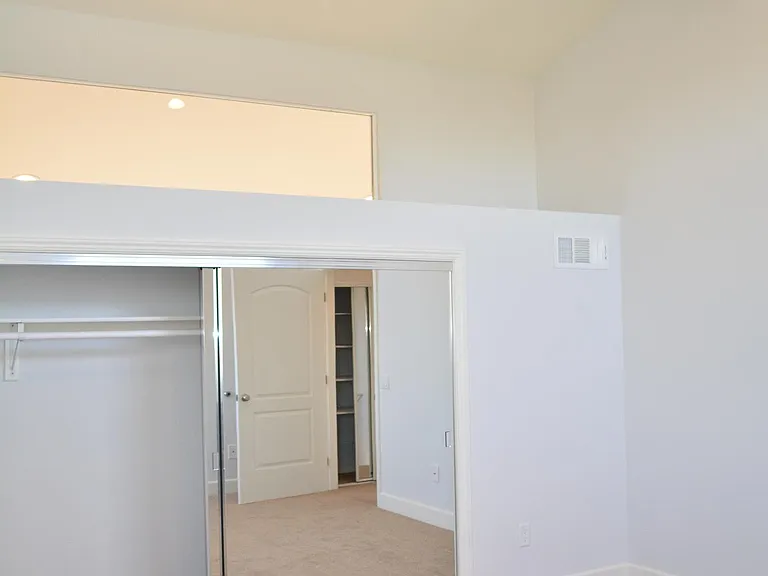 2491 Purdue Ave #201 — Photo 25
