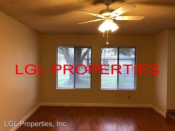 2nd image of 2868 Norcross Dr