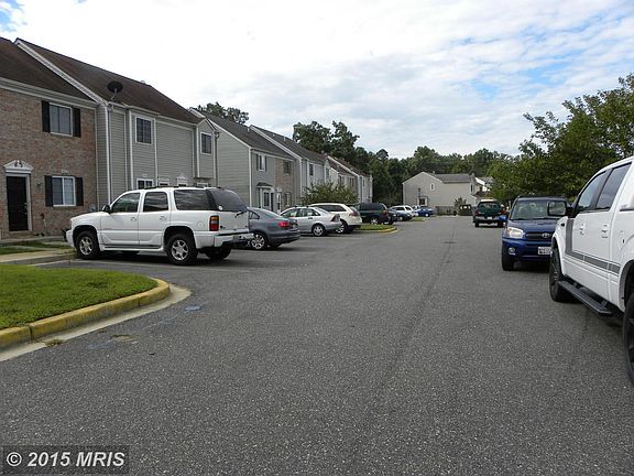 2nd image of 45523 Knockeyon Ln