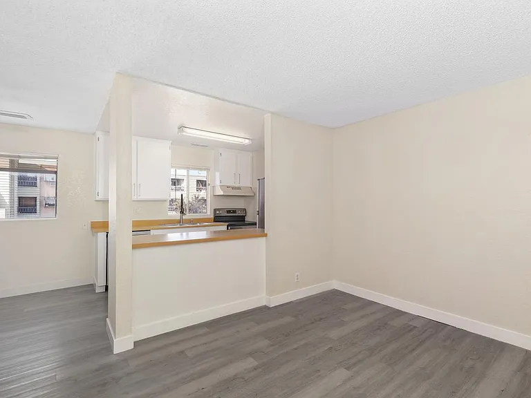 3140 Midway Dr #204 — Photo 3