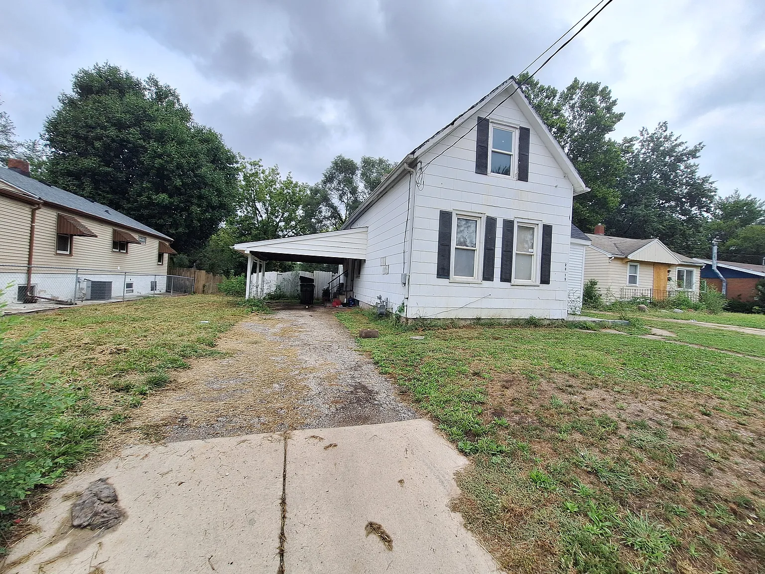 3 bed, 1120 sqft, $775 — Photo 1