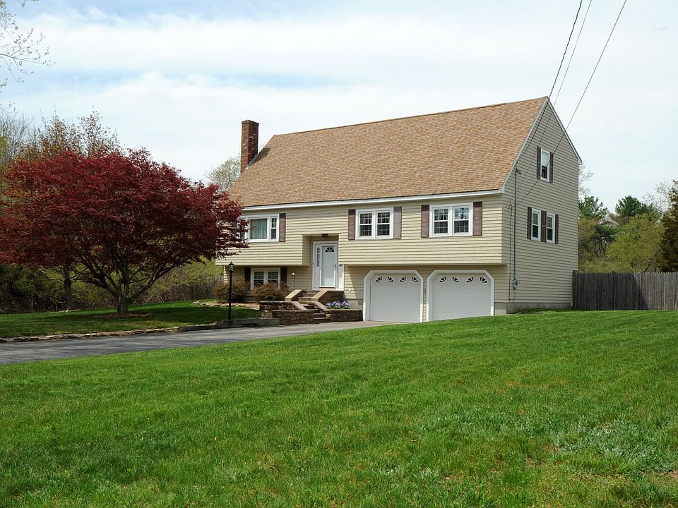 1st image of 8 Colleen Dr