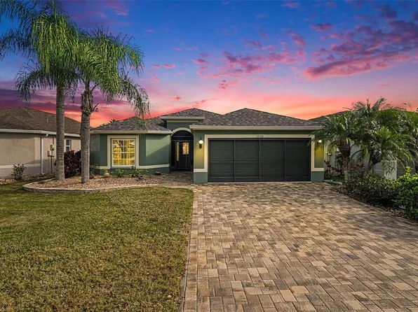 29318 Snap Hook Dr, San Antonio, FL 33576