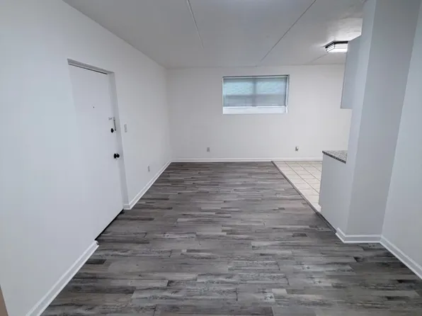 115 E Middle St APT 1, Hanover, PA 17331