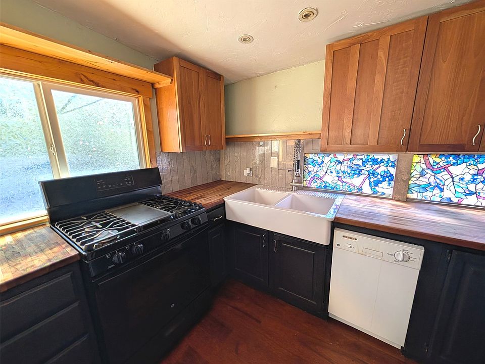 4th image of 847 Airport Road UNIT 24