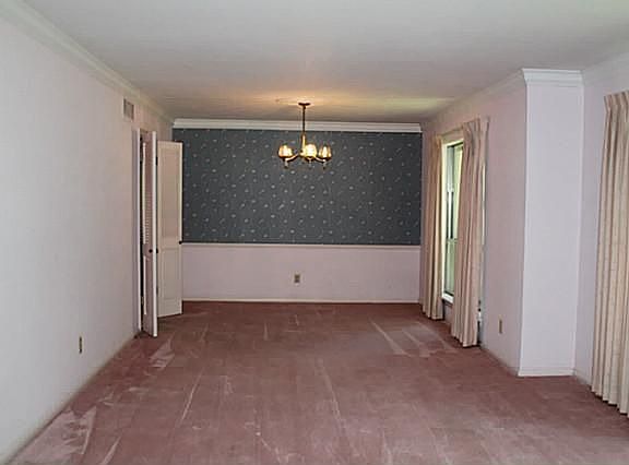 3rd image of 1205 Glen Cove Dr