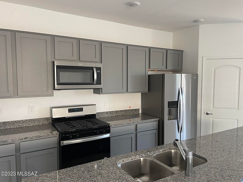1st image of 3136 N Dasylirion Dr