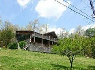 335 Heaven Ln, Townsend, TN 37882