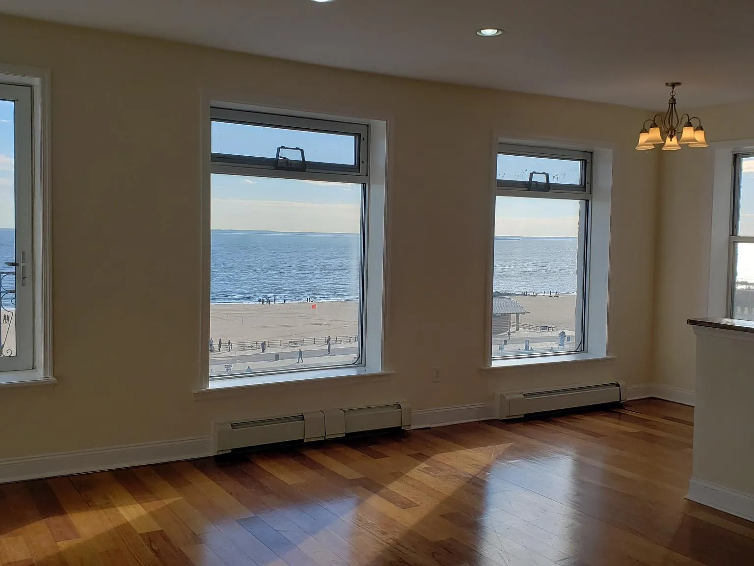 1 bed, 800 sqft, $1,975 — Photo 1