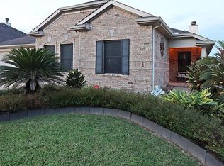 3802 Saxon Hollow Ct, Friendswood, TX 77546