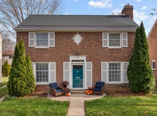 4364 N Marlborough Dr, Shorewood, WI 53211