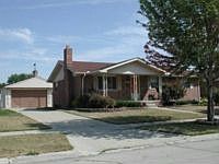1st image of 804 Leblanc St