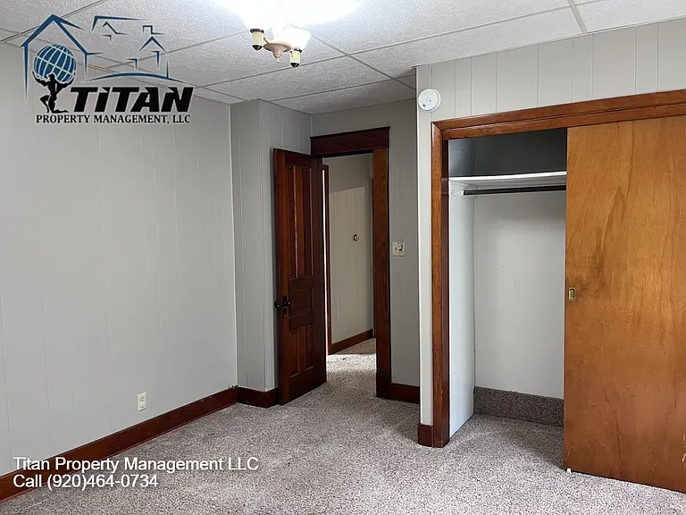 2034 Jefferson St — Photo 8