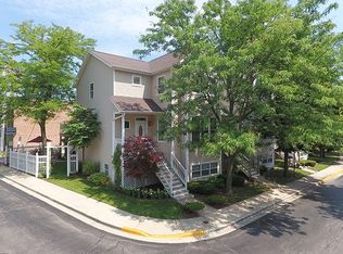 4524 W Hutchinson St, Chicago, IL