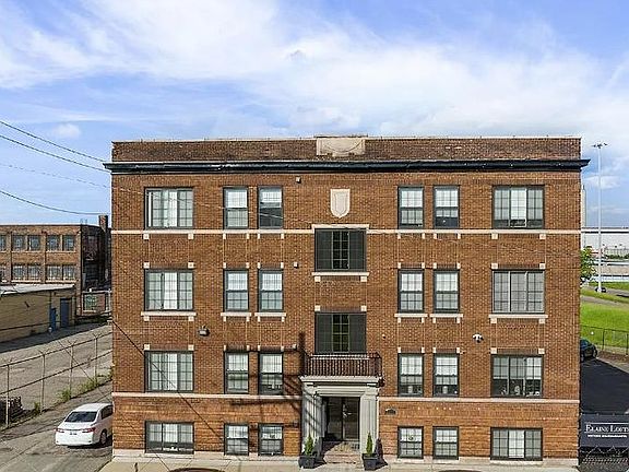 3rd image of 5918 Saint Antoine St Unit 501