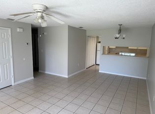 1404 Amberwood Blvd, Kissimmee, FL 34741