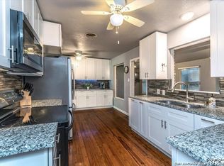 451 Pinewood Ln, San Antonio, TX 78216