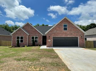 560 Bella Vita St, Springdale, AR 72762
