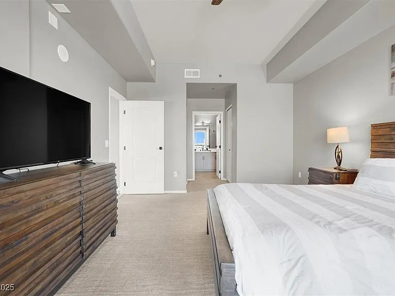 8255 Las Vegas Blvd S #722 — Photo 17