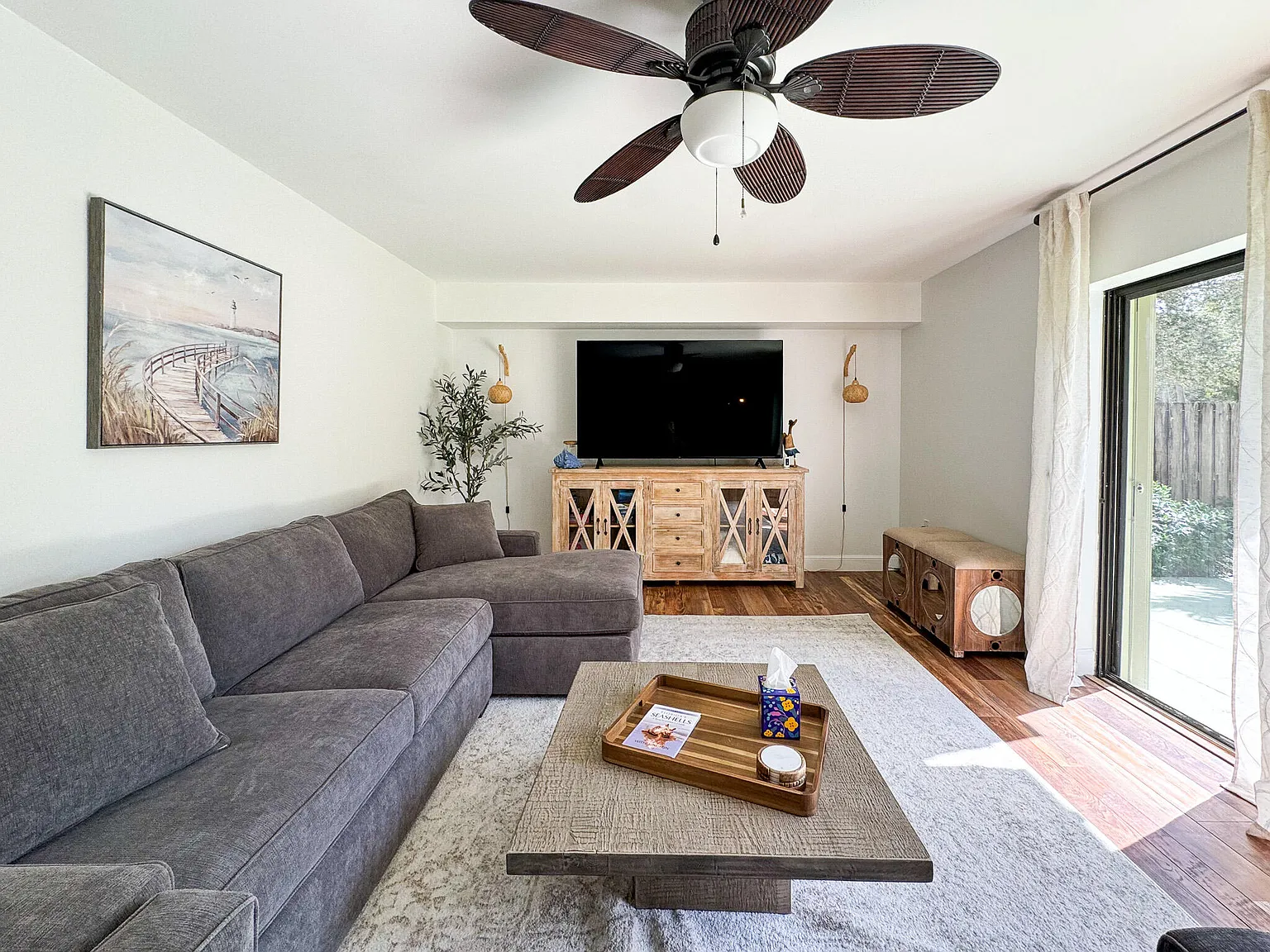 2 bed, 2.5 bath, 1236 sqft, $2,500 — Photo 4
