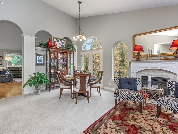 4th image of 6101 SE Parmenter Ct
