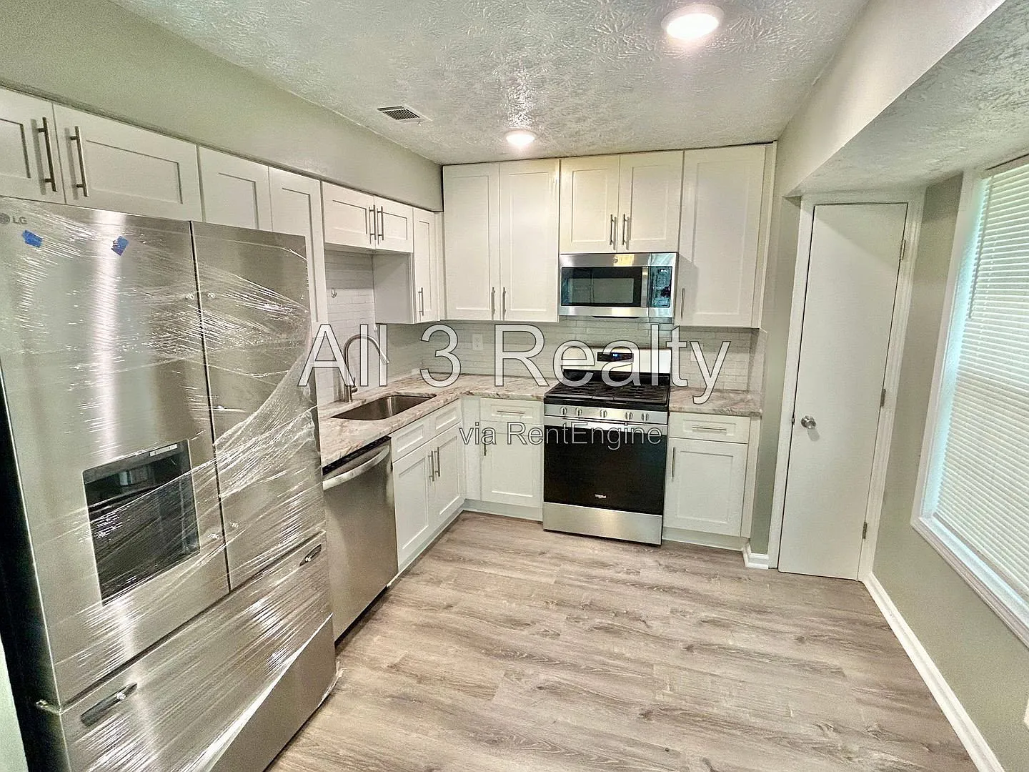 4 bed, 2.0 bath, 1632 sqft, $1,965 — Photo 4