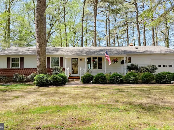 19479 N Snow Hill Manor Rd, Lexington Park, MD 20653