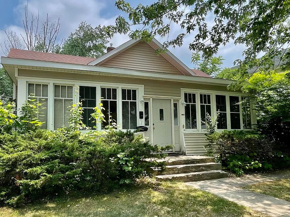 1st image of 820 Rose Ave