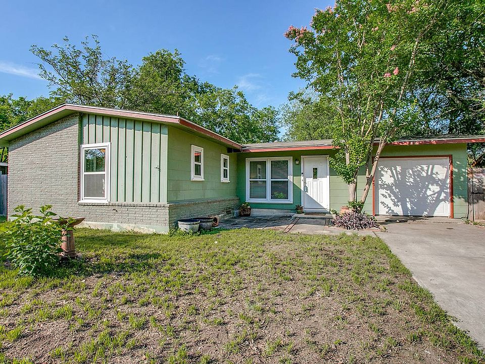 1st image of 402 Haverford Dr