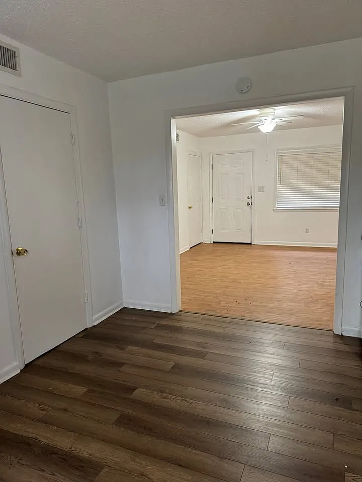 Building Photo - 128 Whispering Oaks Ln #9