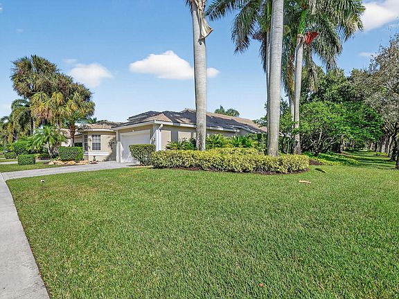 4th image of 7838 Vista Palms Way