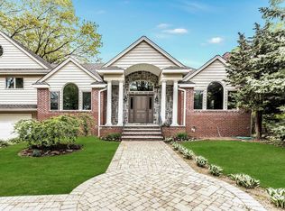 910 Richmond Rd, East Meadow, NY 11554