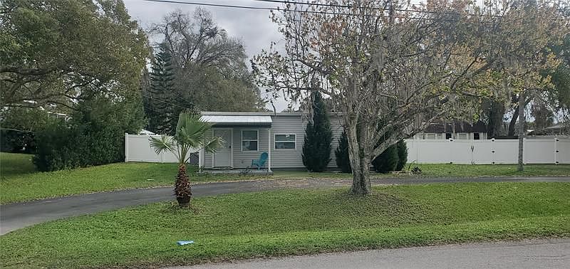 1st image of 3822 Lake Padgett Dr