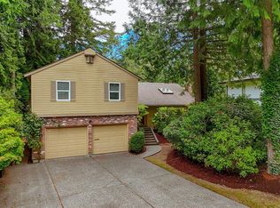 1005 Kentwood Pl, Saanich, BC V8Y 2R2