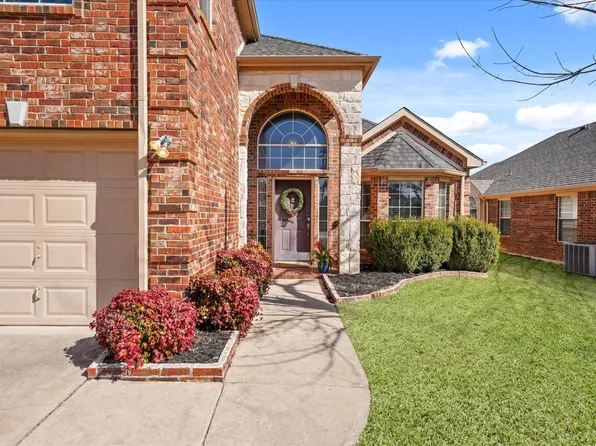 6829 Crenshaw Ln, Denton, TX 76210