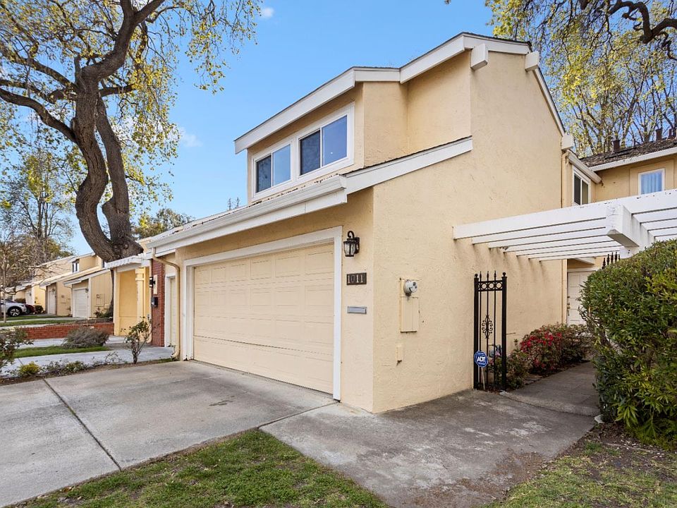 1st image of 1011 Tulipan Dr
