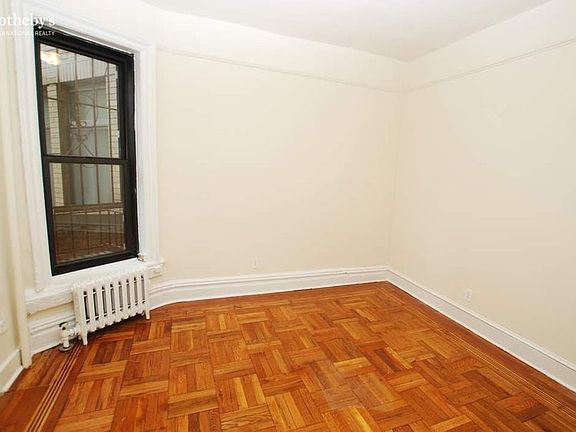 4th image of 2708 Broadway APT 3