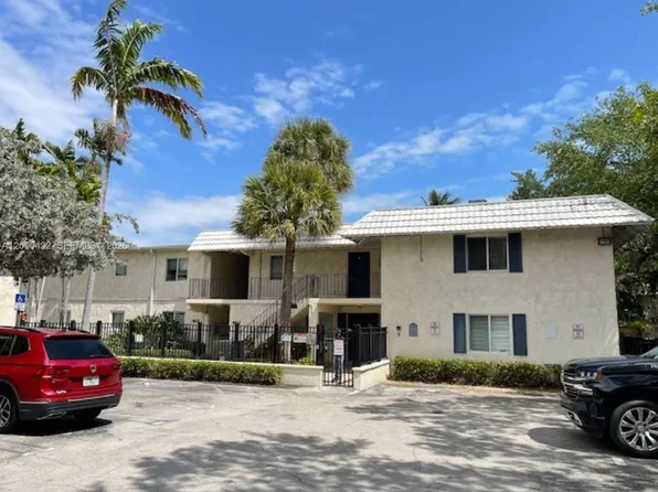 8601 SW 68th Ct, Miami, FL