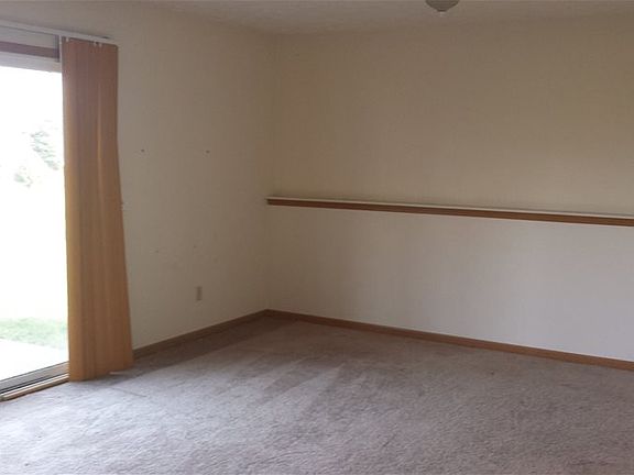 2nd image of 8525 Lake Michigan Dr