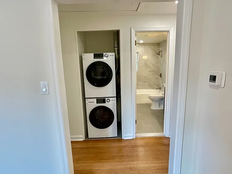 340 New York Ave #2 — Photo 7