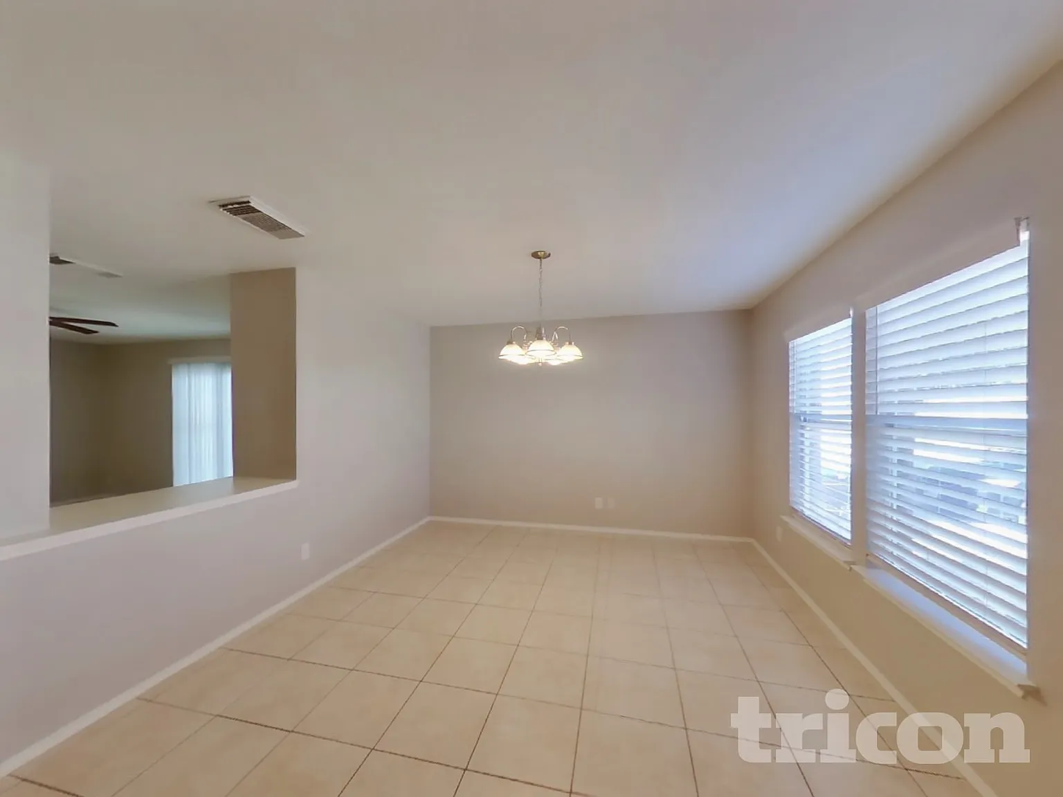 6406 Kensinger Pass Converse TX — Photo 4