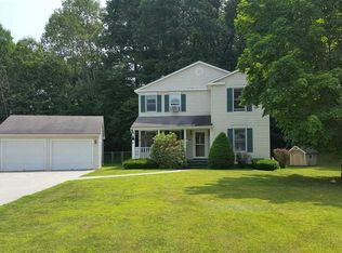 4 Pineview Dr, Greenwich, NY 12834