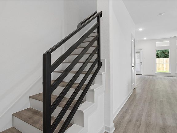 4th image of 3124 Dawson Ln