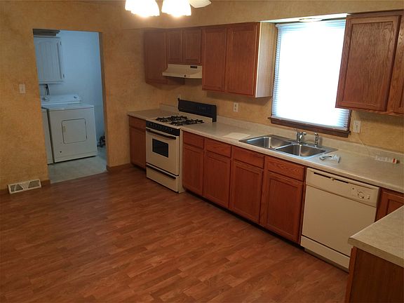 2nd image of 6146 Sunrise Ave