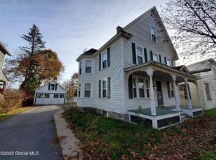 22 Andrews St, Saratoga Springs, NY 12866